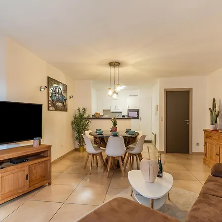 Luxury In Blankenberge, Cleaning Included شقة *